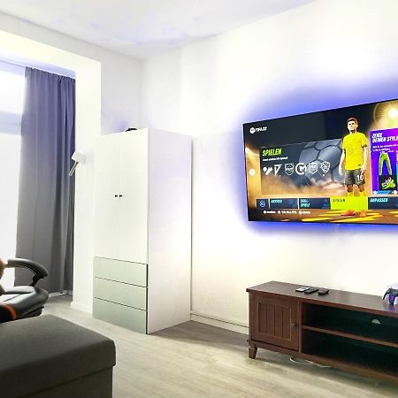 Jaybnb - Gaming Apartment Ps5 65 Zoll 4K Tv Wohnung Mit Balkon Дортмунд Экстерьер фото